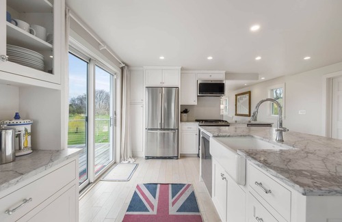 Biddeford Pool Maison | Exquisite Waterfront Retreat - Lindsay