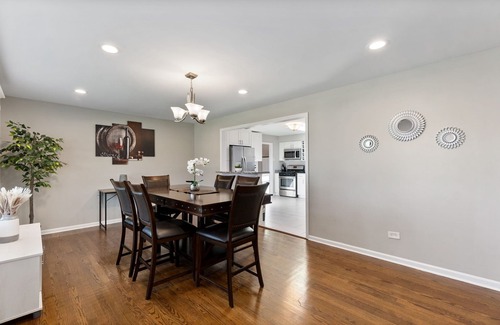 Oak Lawn Maison | Extended Stay Oak Lawn FHS Rental