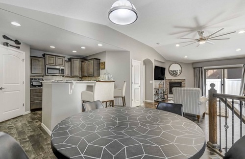 Colorado Springs Maison | Extended Stay- Theater Room, Workspace, and Grill