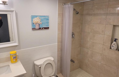 West Hill Maison | Extended Stays in Toronto Home