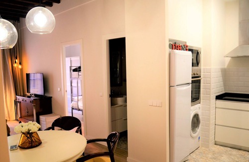 Palos de la Frontera Appartement | Madrid 1910, extérieur, balcons, 2 salles de bains, wifi, à côté du métro et du train.