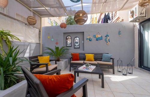 Marmaris City Center Appartement | Ezgi's Apartment with Private Garden in Marmaris