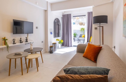 Marmaris City Center Appartement | Ezgi's Apartment With Private Garden