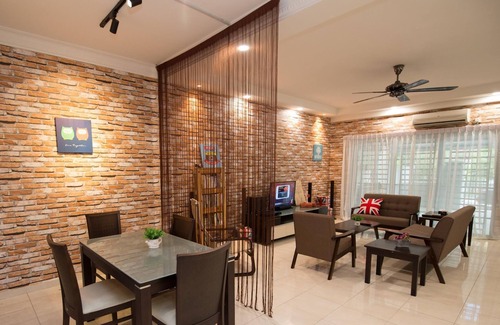 Pulai Maison | Ezstay Homestay à Johor Skudai