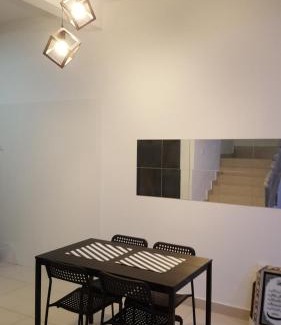 Taman Bukit Dahlia Maison | F.A Guesthouse Pasir Gudang