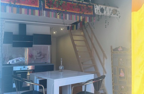 Saint-Vallier-de-Thiey Appartement | F1 cocooning extrêmement calme accès forêt tout confort