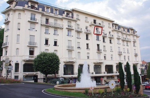 Chatel-Guyon Appartement | F1 FACE AU PARC THERMAL animaux de compagnie acceptes!
