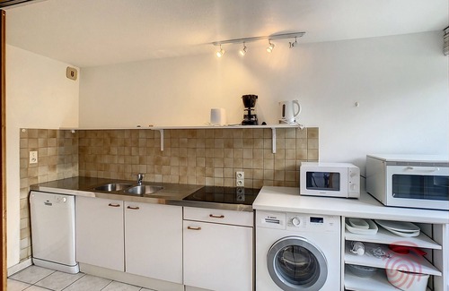 Lamalou-les-Bains Appartement | Appart F2 à Lamalou, terrasse, wifi, animaux acceptés, proche centre & thermes