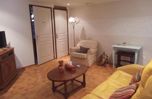 Arles-sur-Tech Appartement | F2 classé 3 étoiles vue montagne, extérieur clos