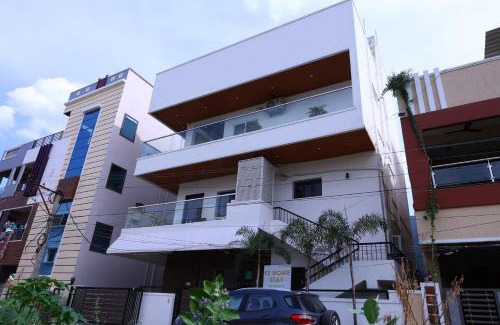 Tirupati Maison | F2 Home Stay
