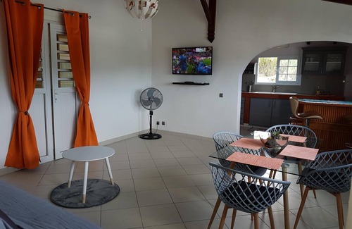 Petit-Bourg Maison | F2 idéalement situé en Guadeloupe