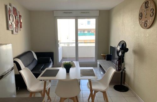 Talange Appartement | F2 rénové lumineux dans résidence avec balcon et parking