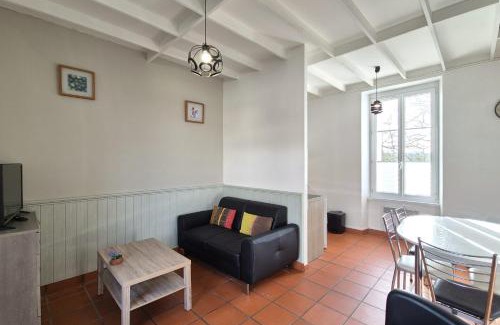 Grosbreuil Maison | F3 house with garden in Grosbreuil