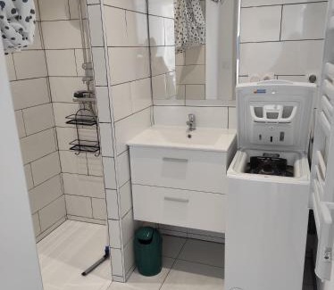 Domvallier Appartement | F3 meublés proche du circuit automobile International et du karting de Juvaincourt