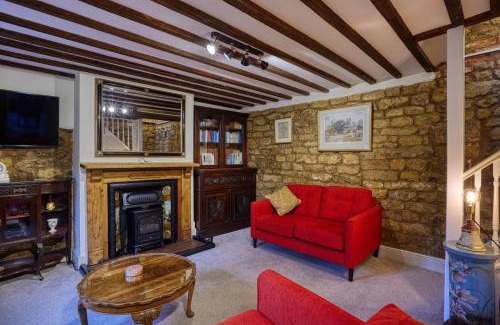 Avon Dassett Maison | Fab 2 Bed Cotswolds Cottage with Private Courtyard