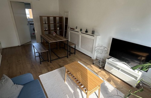 Custom House Appartement | Fab Excel London flat, warm cosy Liz Line