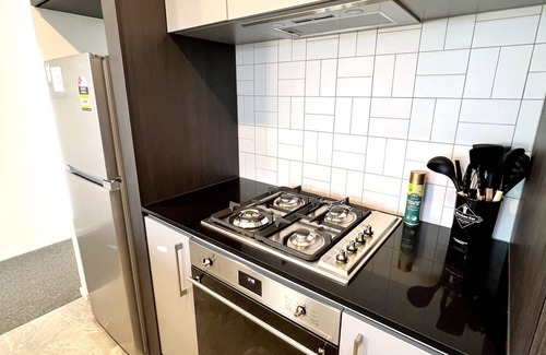 Phillip Appartement | Fab in Phillip - 2bd 2bth Apt