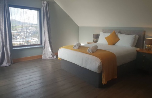 Dingle Maison | Fab View
