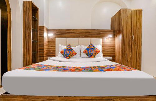 Wellington Pier Hôtel | FabExpress Abad Inn - 700m from Gateway of India