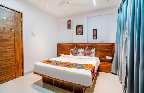 Thergaon Hôtel | FabExpress Crystal Inn - Nr Suvarndeep Chowk