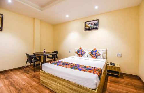 Pimpri - Chinchwad Hôtel | FabExpress Seven Seas