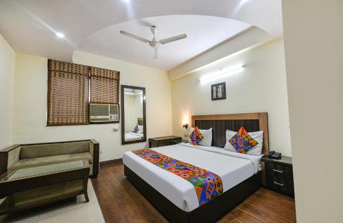 Patel Nagar Hôtel | FabExpress Swiss International - Nr Patel Nagar Metro