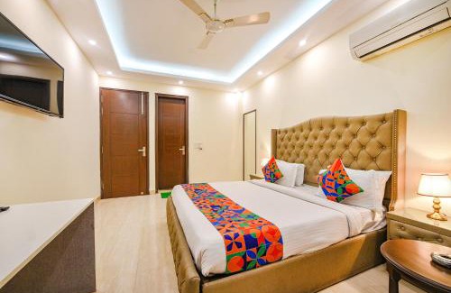 Chittaranjan Hôtel | FabHotel AK Villa