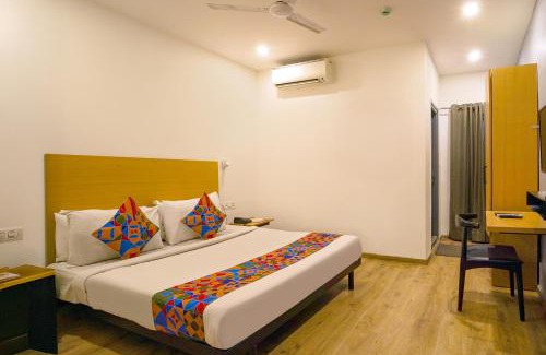 Medchal Hôtel | FabHotel Cinco