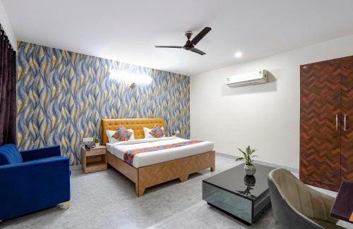 Sector 70 Hôtel | FabHotel Divine & Banquet