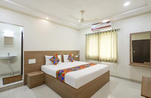 Tirupati Hôtel | FabHotel Karthikeya Residency - Tirupati Bus Stand - 900m