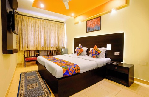 Altinho Hôtel | FabHotel Manoshanti - Nr. Big Daddy Casino