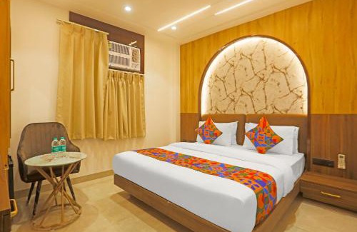 Paharganj Maison | FabHotel Mishika Inn Near New Delhi Railway Station