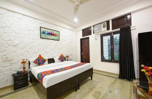 Noida Hôtel | FabHotel Silver Stone