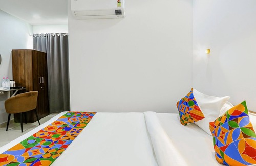 Medchal Hôtel | FabHotel VK’s