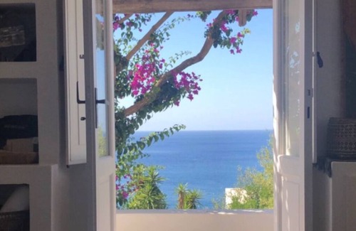Panarea Villa | La maison de Fabio est située dans un lieu magique et enchanteur: Drautto.