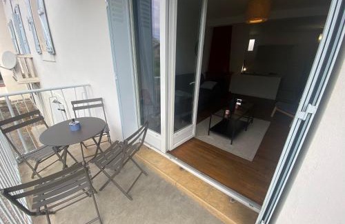 Saint-Gaudens Appartement | Fabuleux T3 climatisé de 85 m2, situé au calme avec grand parking gratuit privé ,Fibre wifi