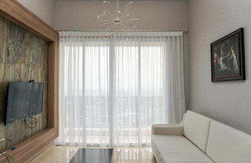 Old Jakarta Appartement | Fabulous 2BR Apartment Lucky Tower Residence By Travelio