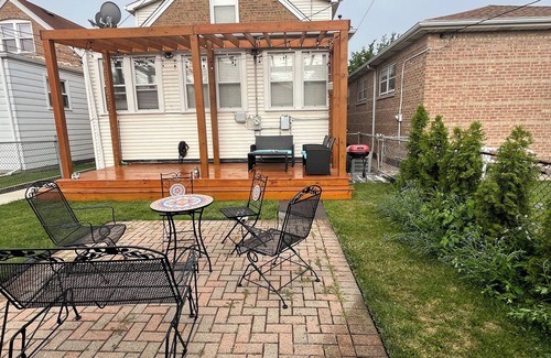 West Lawn Appartement | Fabulous 3-bedroom apartment with AC in Chicago close midway airport