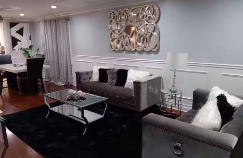 South Deering Maison | Fabulous 3-bedroom house with AC in Chicago