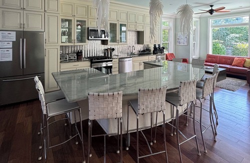 South Rehoboth Maison | Fabuleux 8 Chambre, 8. 5 BA Maison avec piscine / jacuzzi, 4500 Sq. pi, marche de la plage