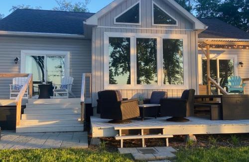 Crocheron Maison | Fabulous Beach House on Elliott Island -beautiful sandy beach, tranquil 6 acres