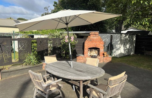 Richmond Maison | Fabulous family space! 6 bedrooms and large private garden.