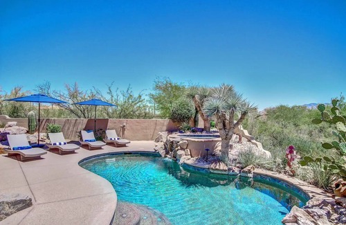 Sundance Estates Maison | Fabulous Luxury Home on Quiet 2 acres