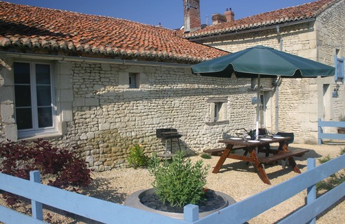 Princay Maison | Fabuleux chalet récemment converti avec piscine près de Richelieu