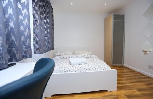 Thamesmead East Appartement | Fabulous Room with en-suite bathroom and shared kitchen