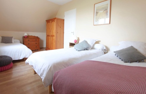 Tingry Autre | Large detatched holiday home, rural location near the coast.
