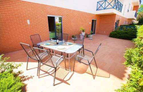 Montechoro Appartement | Fabulous Sunny Pool&Garden Condo by BeCherish