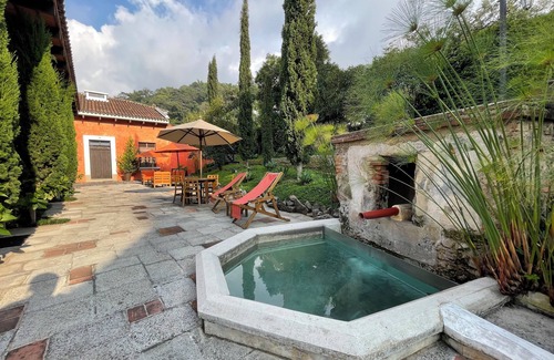 Antigua Guatemala Villa | Fabulous Villa Antigua Guatemala 1 km park heated swimming pool shuttle parking
