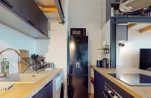 Fer a Cheval Appartement | FAC 5 · Tram/métro vue Garonne Parking