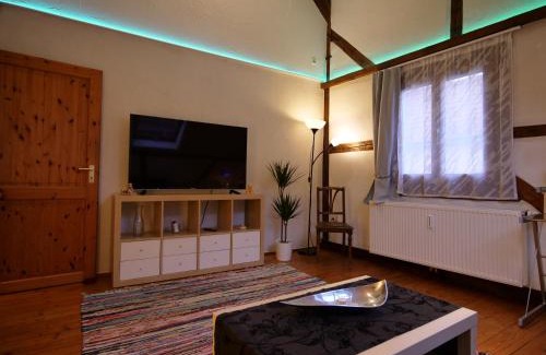 Alt-Knielingen Maison | Fachwerkhaus in ruhiger Altstadt by Rabe - eigene Terrasse, Smart-TV, Netflix